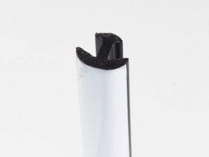 Moldura flexible laminada cromo. Perfiles plásticos Polinter, S.A.